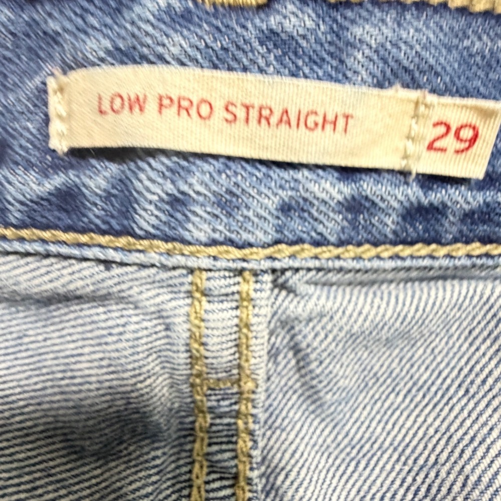 Levis Low Pro Straight Jeans Womens 29 Medium Wash Retro Mid Denim Rise 90s Look - Picture 3 of 9